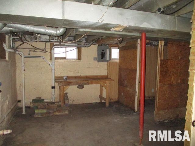 3908 S LAUDER Avenue, Bartonville, IL 61607