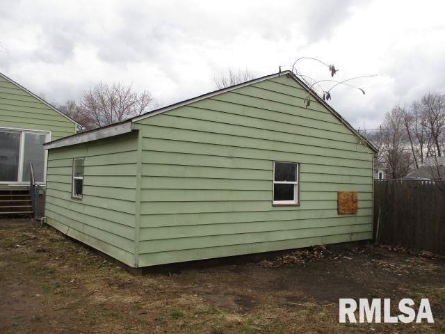 3908 S LAUDER Avenue, Bartonville, IL 61607