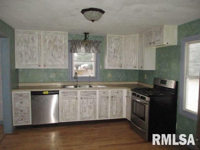 3908 S LAUDER Avenue, Bartonville, IL 61607