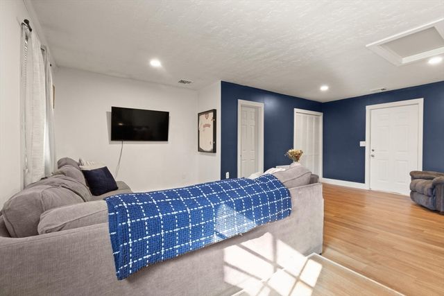 19 Rodwell St, Brockton, MA 02302