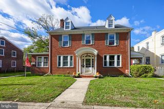 828-826 HIGHLAND AVE, Lancaster, PA 17603