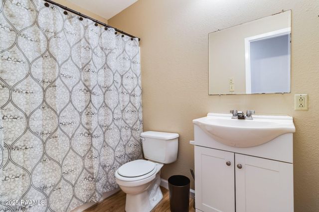 1010 Red Barn Road Road, Breaux Bridge, LA 70517