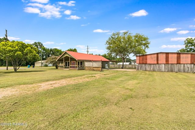 1010 Red Barn Road Road, Breaux Bridge, LA 70517