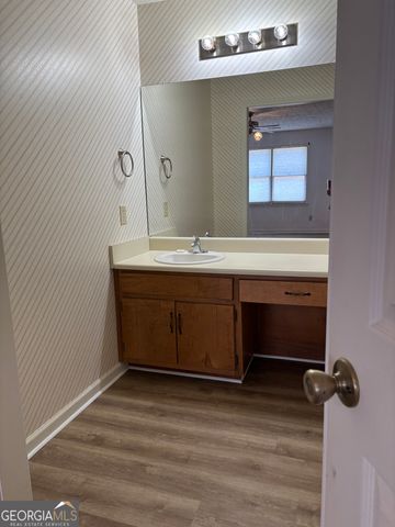 135 Courtyard Lane, Fayetteville, GA 30215