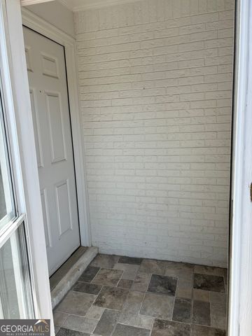 135 Courtyard Lane, Fayetteville, GA 30215