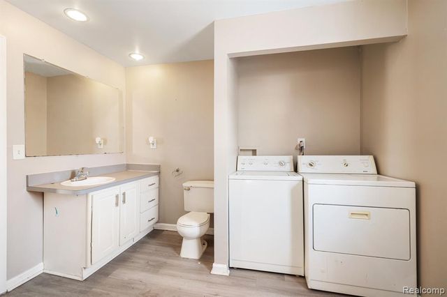 7583 Hudson Avenue, Warren, MI 48091