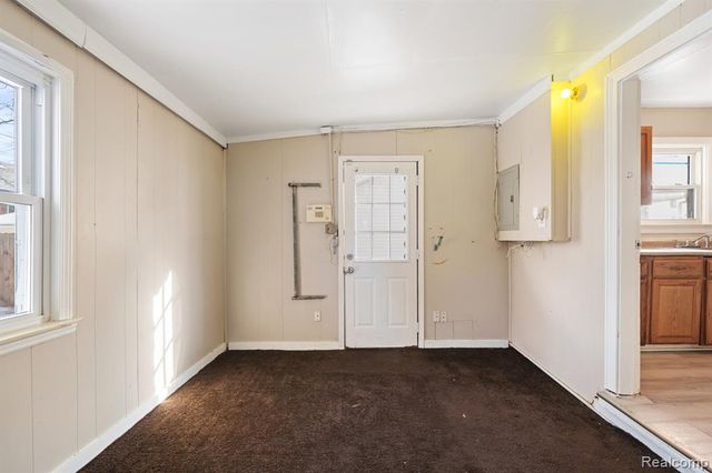 7583 Hudson Avenue, Warren, MI 48091