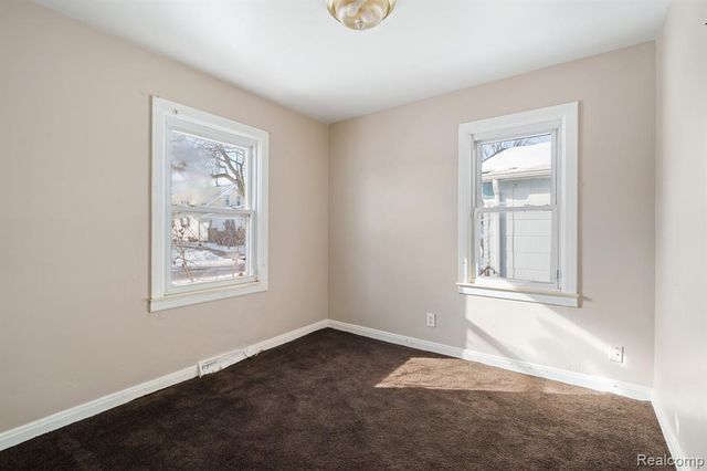 7583 Hudson Avenue, Warren, MI 48091