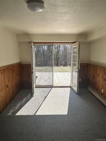 22 Pine Castle Drive, Kerhonkson, NY 12446