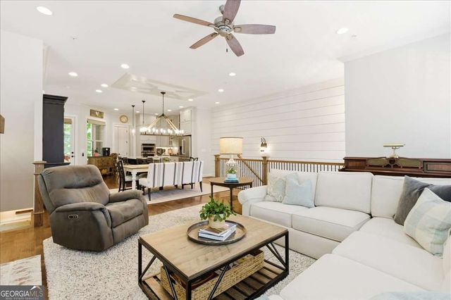 817 Paden Street, Woodstock, GA 30188