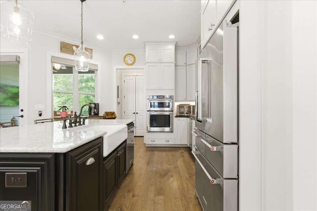817 Paden Street, Woodstock, GA 30188