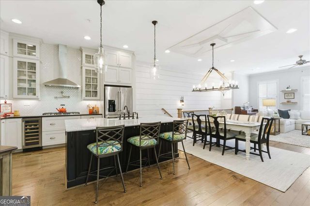 817 Paden Street, Woodstock, GA 30188