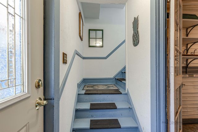 389 E Deerpath Road 1, Lake Forest, IL 60045