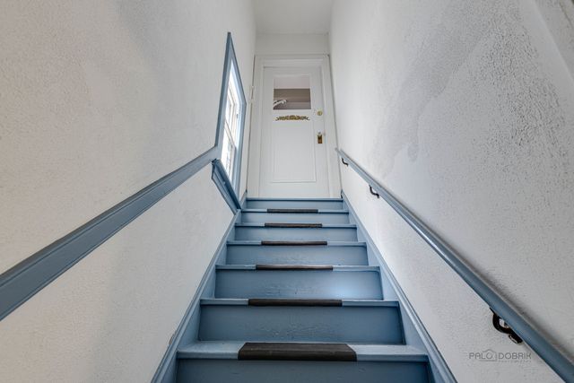 389 E Deerpath Road 1, Lake Forest, IL 60045