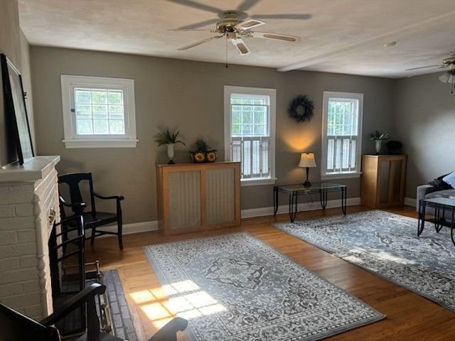 389 E Deerpath Road 1, Lake Forest, IL 60045