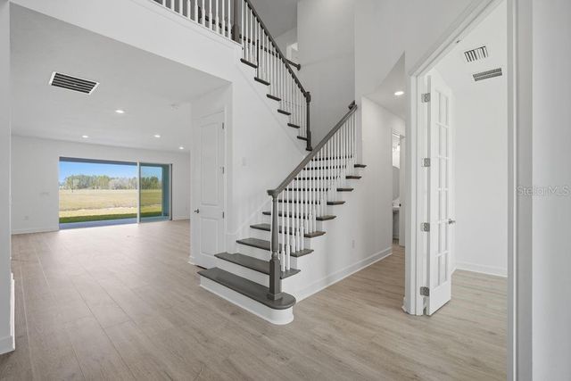 1545 TRAILHEAD LANE, Zephyrhills, FL 33541