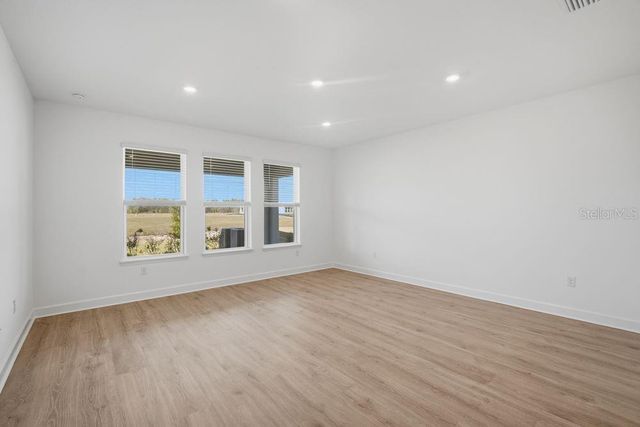 1545 TRAILHEAD LANE, Zephyrhills, FL 33541