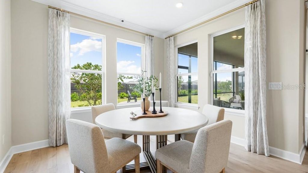 Image 11 of property listing at 1545 TRAILHEAD LANE, Zephyrhills, FL 33541