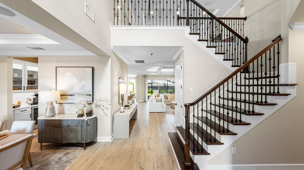 Image 5 of property listing at 1545 TRAILHEAD LANE, Zephyrhills, FL 33541