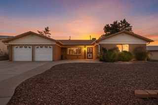 3604 PARISIAN Way NE, Albuquerque, NM 87111