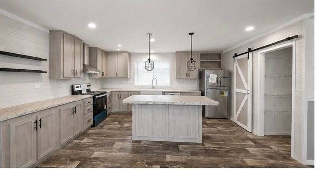 304 Packinghouse Road, Taft, TX 78390