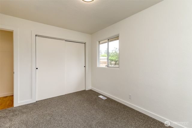8223 Sherwood Forest Street SW, Lakewood, WA 98498