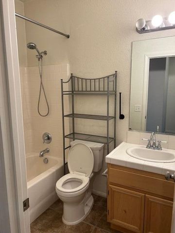 42909 Edson Avenue, Lancaster, CA 93536