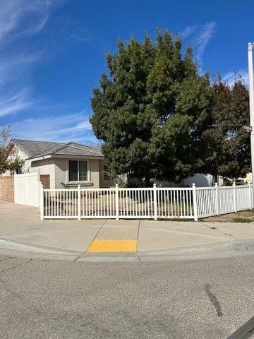 42909 Edson Avenue, Lancaster, CA 93536