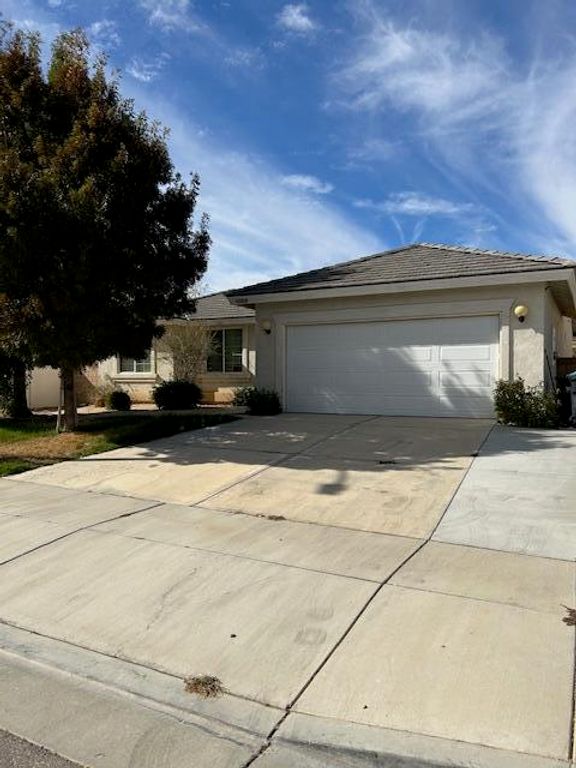42909 Edson Avenue, Lancaster, CA 93536