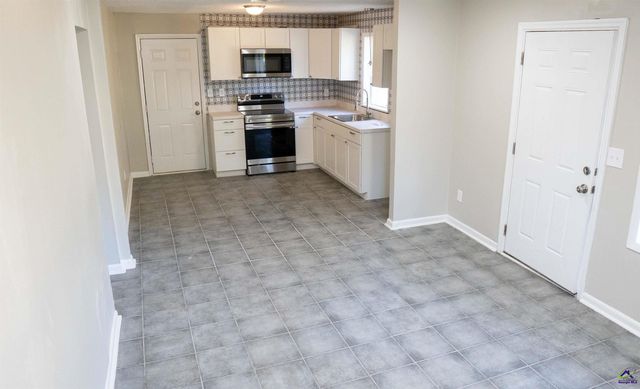 220 Wendan Way, Warner Robins, GA 31093