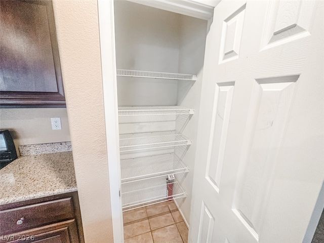 7333 Camden Pine Avenue, Las Vegas, NV 89129