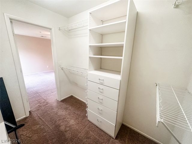 7333 Camden Pine Avenue, Las Vegas, NV 89129