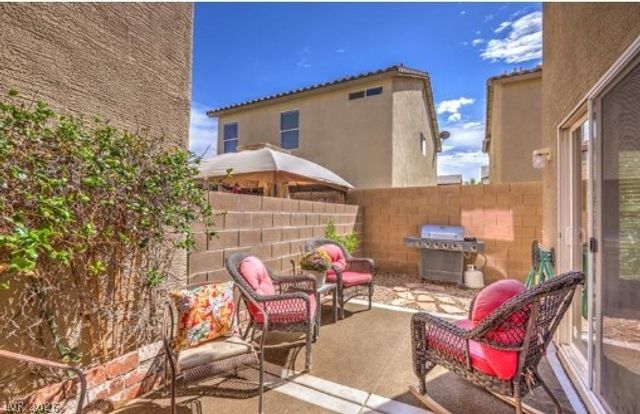 7333 Camden Pine Avenue, Las Vegas, NV 89129