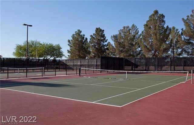 7333 Camden Pine Avenue, Las Vegas, NV 89129