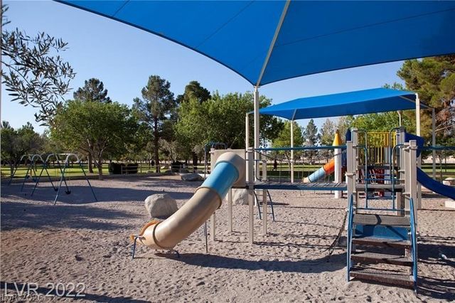 7333 Camden Pine Avenue, Las Vegas, NV 89129