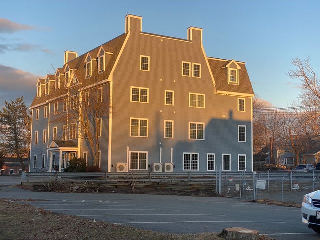 64 Holten St. 203, Danvers, MA 01923