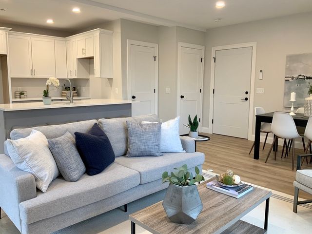 64 Holten St. 203, Danvers, MA 01923