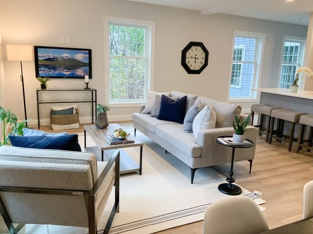 64 Holten St. 203, Danvers, MA 01923