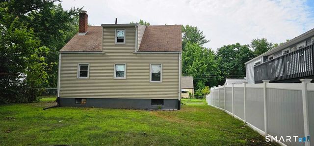 98 East Burnham Street, Bloomfield, CT 06002