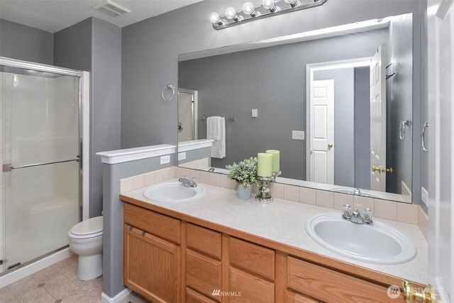 10603 NE Kingston Meadows Circle, Kingston, WA 98346