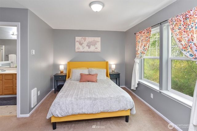 10603 NE Kingston Meadows Circle, Kingston, WA 98346