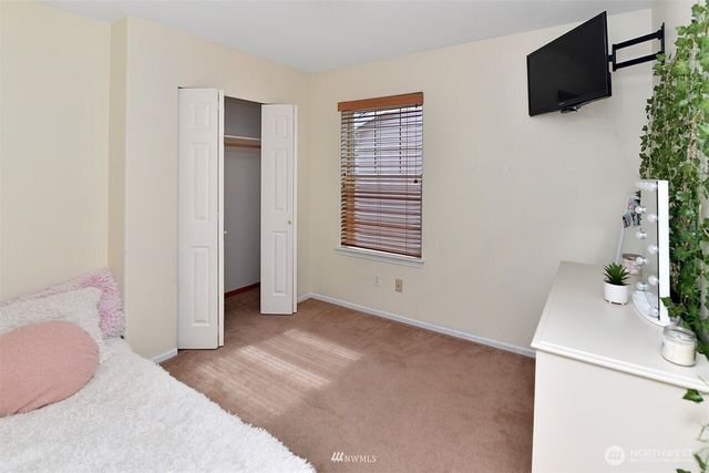 10603 NE Kingston Meadows Circle, Kingston, WA 98346