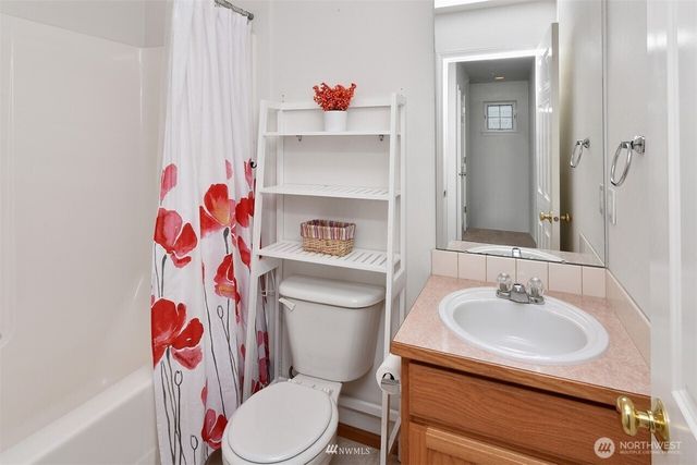 10603 NE Kingston Meadows Circle, Kingston, WA 98346