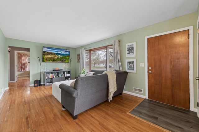 11680 N Heights Drive NW, Coon Rapids, MN 55433