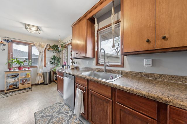 11680 N Heights Drive NW, Coon Rapids, MN 55433