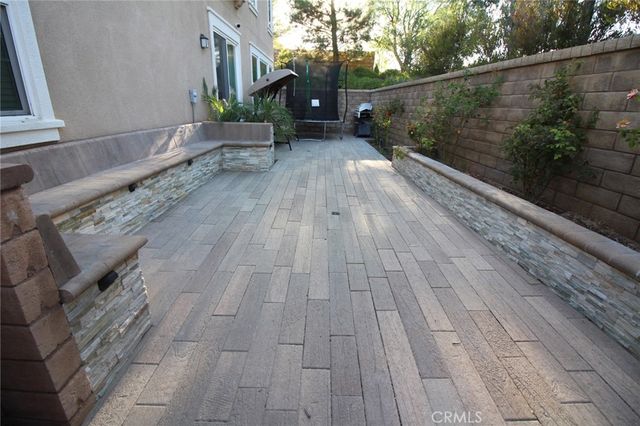 28207 N Via Sonata, Valencia, CA 91354