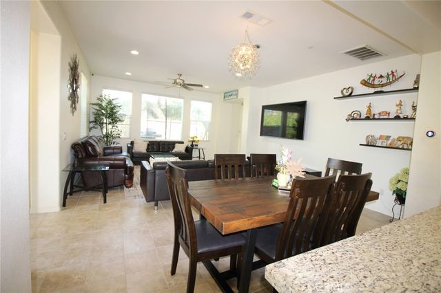 28207 N Via Sonata, Valencia, CA 91354