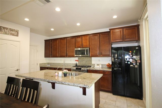 28207 N Via Sonata, Valencia, CA 91354