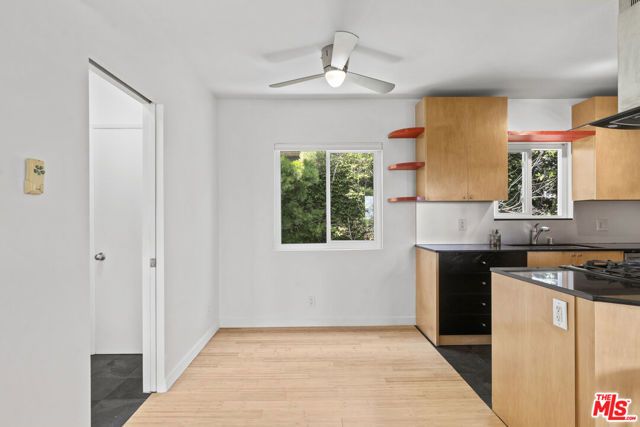 631 Pier Avenue, Santa Monica, CA 90405