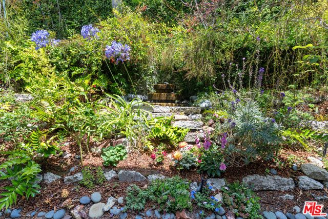 631 Pier Avenue, Santa Monica, CA 90405
